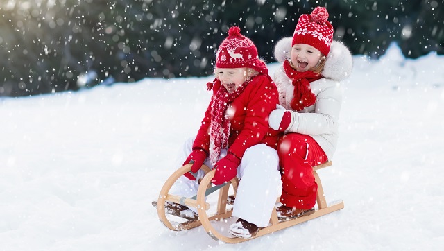 Abbigliamento bimbi per giocare in montagna