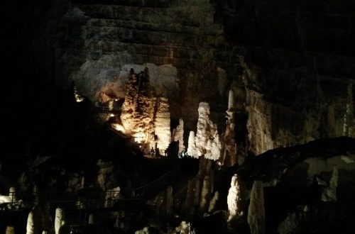 Le grotte di Frasassi nelle Marche