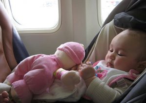 Come prenotare un volo low cost (con bambini)?