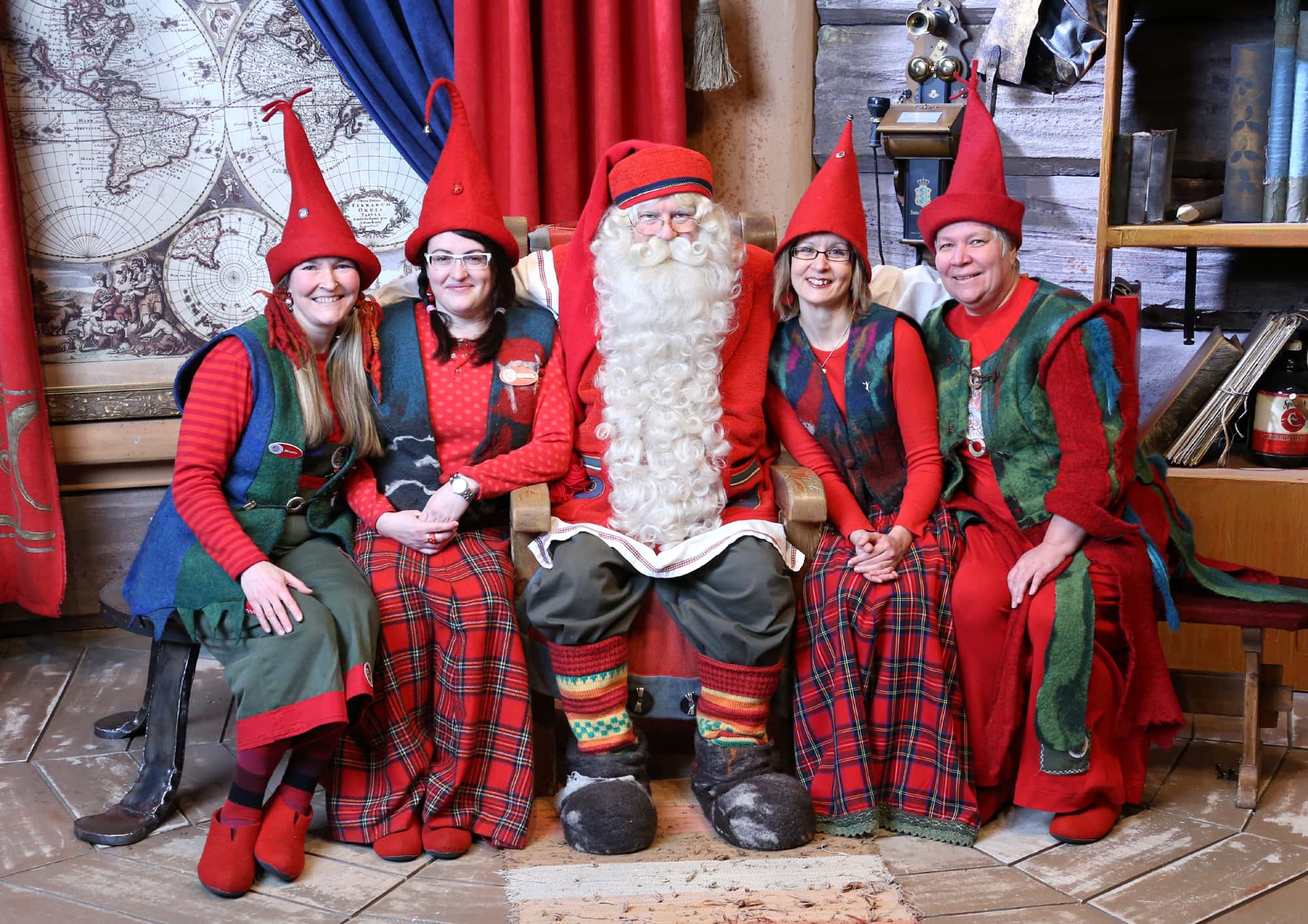 Foto Vere Di Babbo Natale.Dove Andare Per Conoscere Babbo Natale