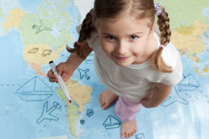 Viaggi in auto con i bimbi: 4 trucchi per tenerli tranquilli!