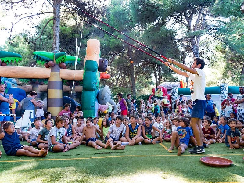 Il nido in vacanza: un vero asilo Montessori in un resort sul mare