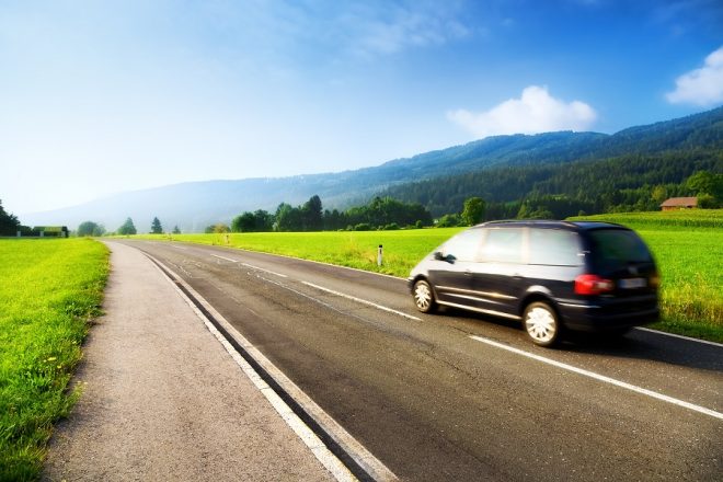 Felici anche in viaggio! Giochi da fare in auto nei lunghi viaggi con bambini