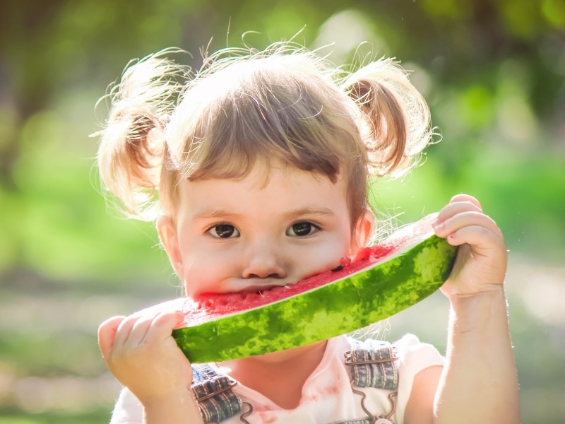 Qual è la migliore merenda per i bambini in estate? I consigli della pediatra!