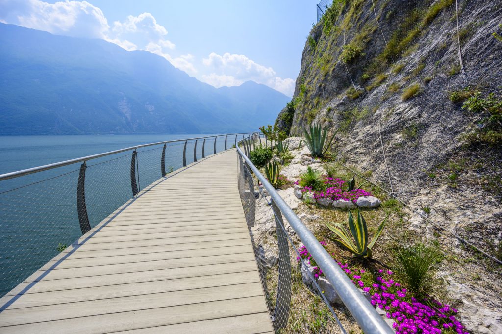 ciclabile dei laghi