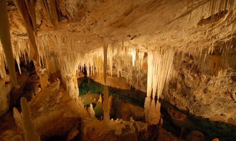 In Liguria con i bambini: le Grotte di Toirano e le grotte di Borgio Verezzi