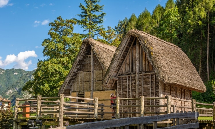 musei insoliti per bambini in Trentino: palafitte a Ledro