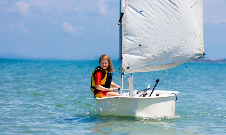 Corsi di vela per bambini ad Alba Adriatica