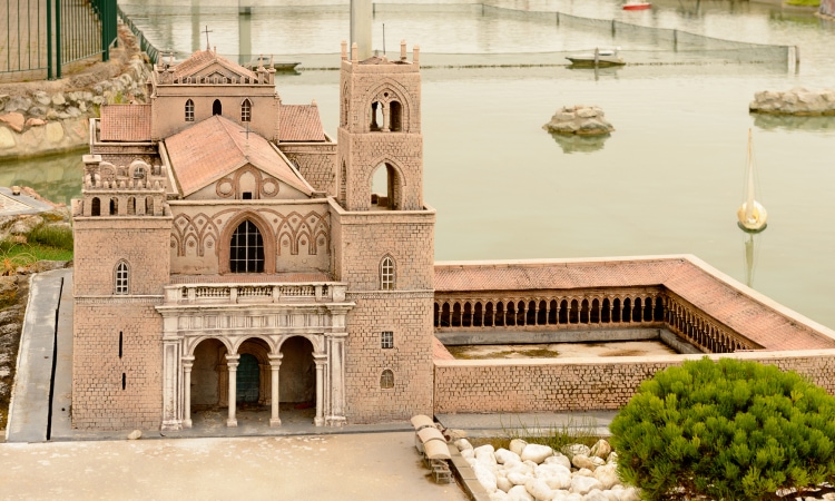 Sicilia in miniatura con i bambini