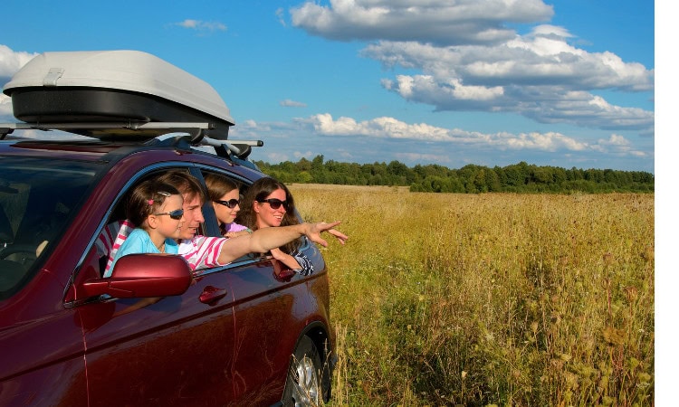 In auto con scoiattoli e koala: il viaggio profuma di storie con Italy Family Hotels e Arexons