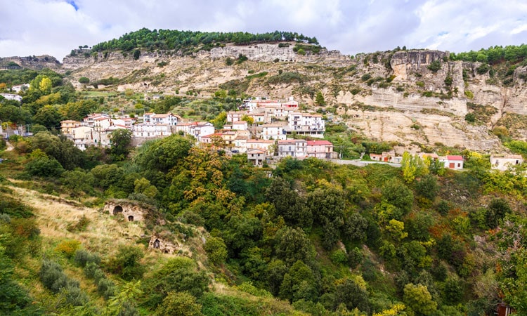 Ciclopedonale Val di Neto: ciclabili in Calabria tra borghi e natura