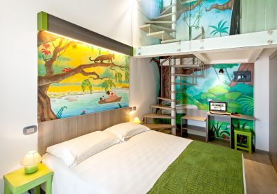 LA MAISON DANS L'ARBRE