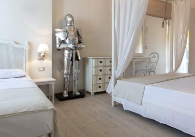 Le Chateau Family Room