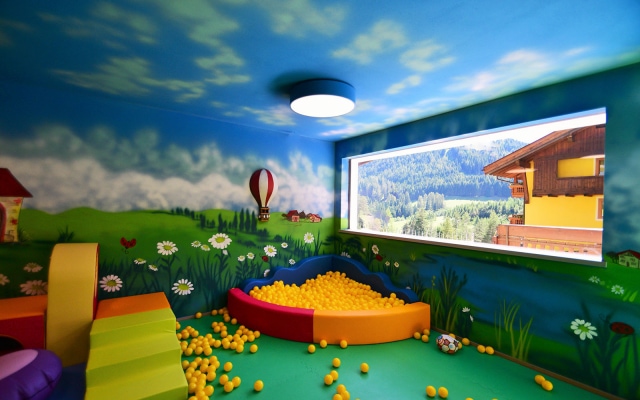 Active, Family & Wellness Hotel Shandranj