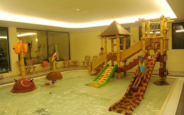 Alpholiday Dolomiti Hotel
