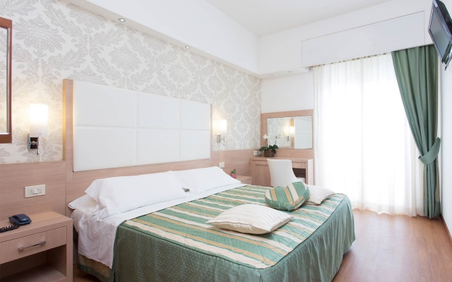 Chambre Deluxe**** (2 chambres communicantes)