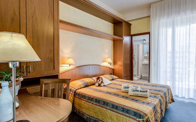 Chambre communicantes côté piscine