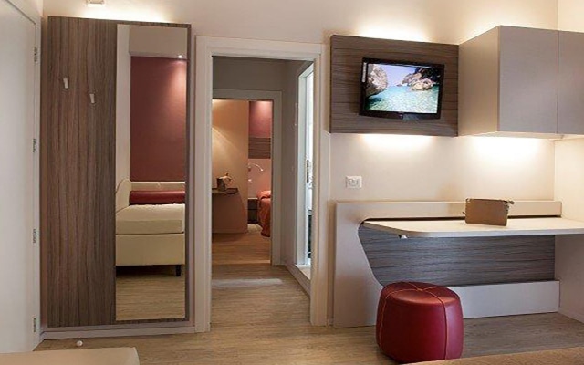 Regina adjoining rooms