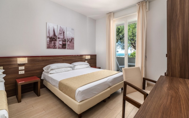 Adjoining Family Rooms