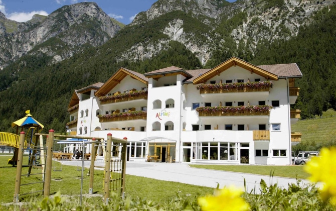 Hotel Alpin