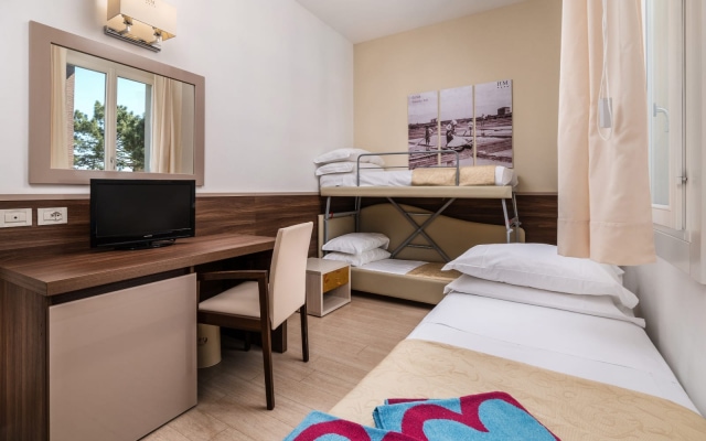 Junior Rooms