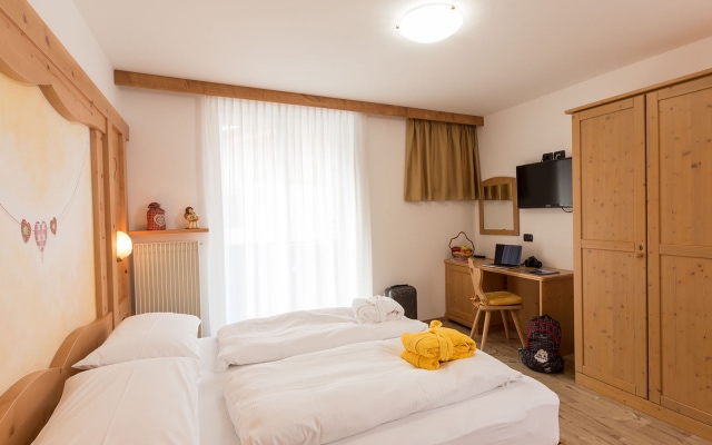 Comfort Rooms