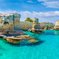 Torre Sant'Andrea e la spiaggia dei Faraglioni