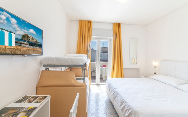 Camera Quadrupla con Balcone o Terrazzo