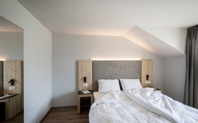 Michel Rooms