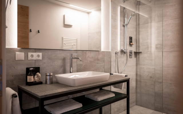 The MIO Suite