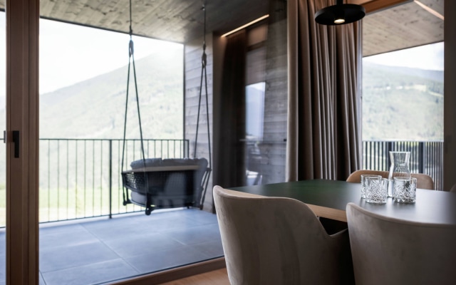 The Lotta Premium Penthouse Suite