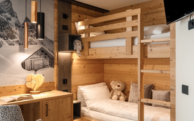 Quadruple Elegance rooms