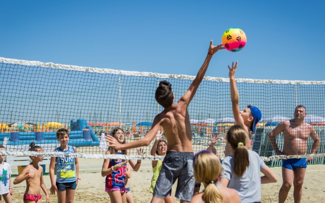 Color King Marte Village