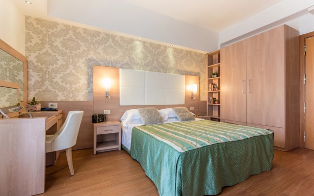 Chambre Deluxe****