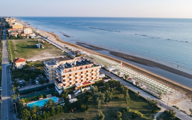 UNA HOTELS Imperial Beach Fano