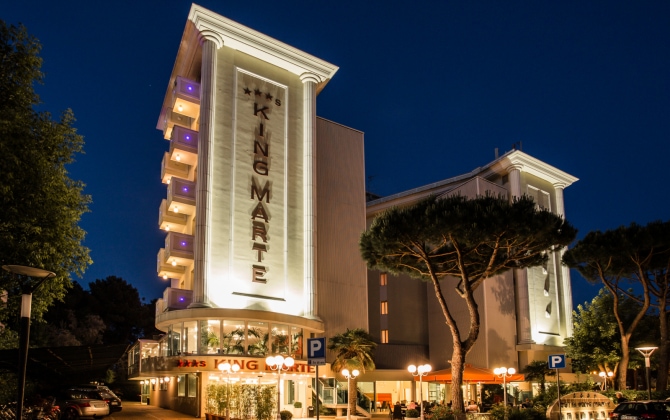 Color King Marte Village