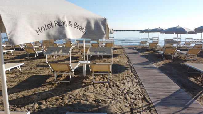 July without stress at our private beach ☀️