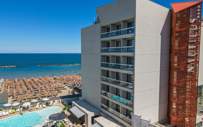 Nautilus Family Hotel