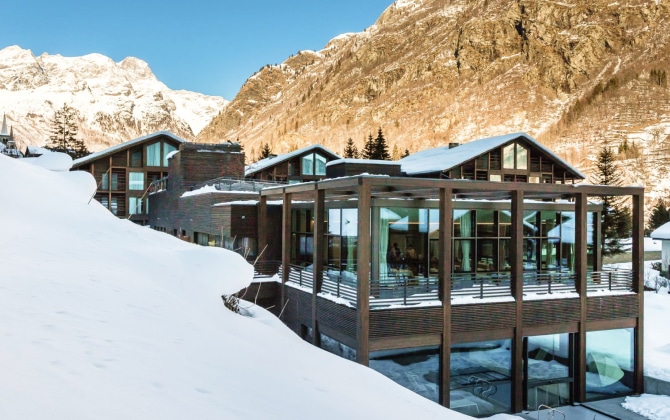 NH Collection Alagna Mirtillo Rosso