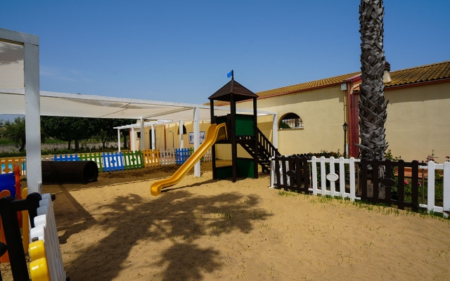 Sikania Eco Resort