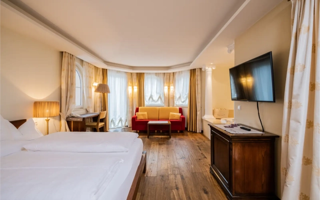 Fameli Lifestyle Suites