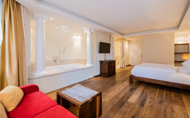 Fameli Lifestyle Suites