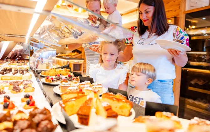 Ambiez Suite Hotel Family & Wellness