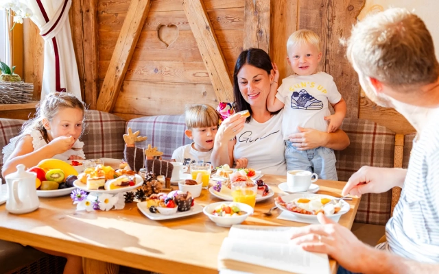 Ambiez Suite Hotel Family & Wellness