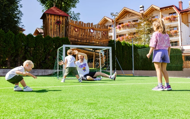 Ambiez Suite Hotel Family & Wellness