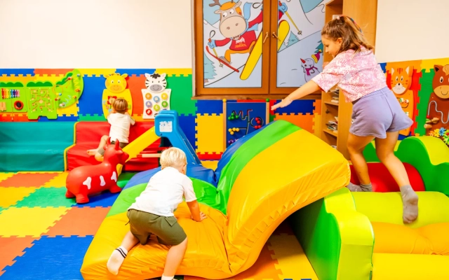 Ambiez Suite Hotel Family & Wellness