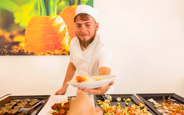 Color Alexandra Plaza Family Hotel