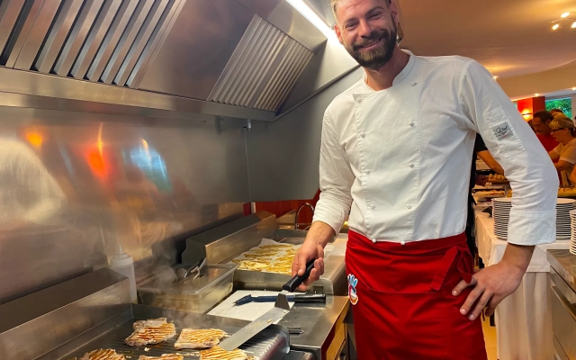 Color Alexandra Plaza Family Hotel