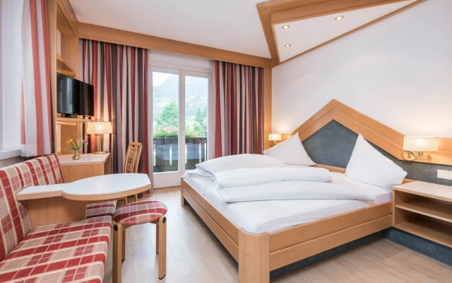 Economy „Aurinum“