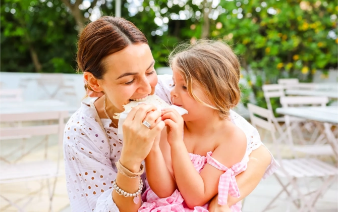 Color Alexandra Plaza Family Hotel